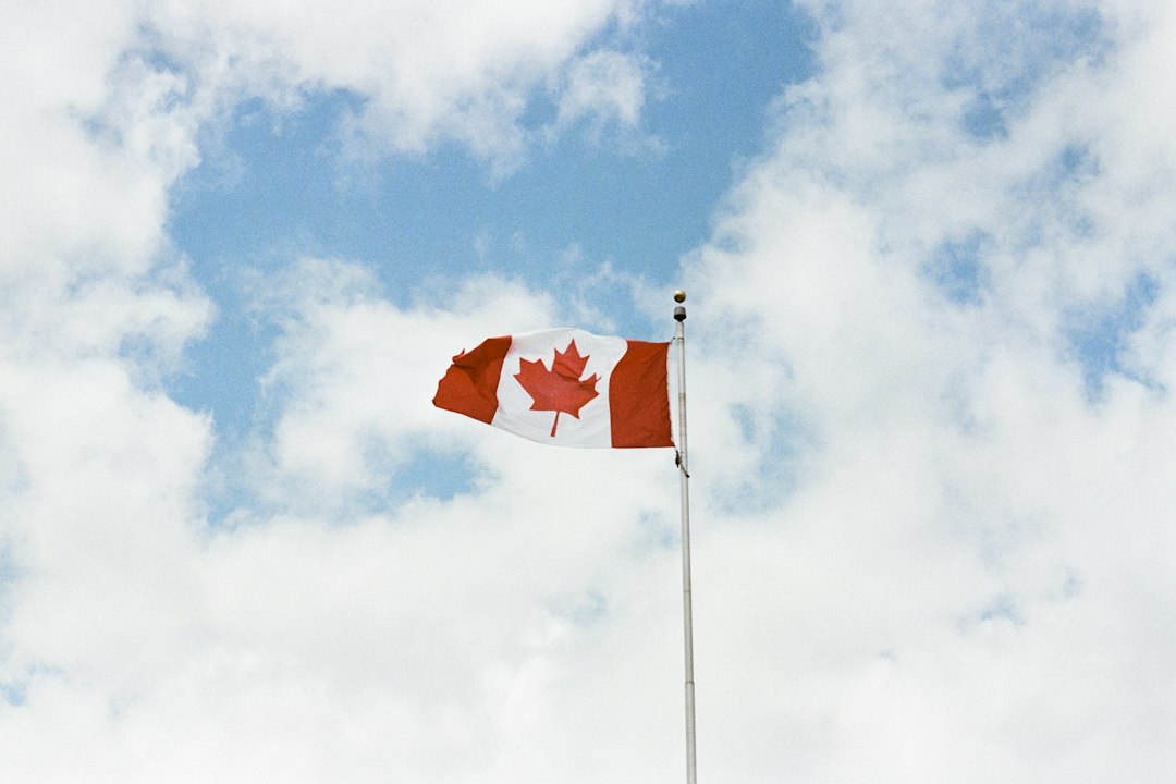 condo support animal — Canada Flag